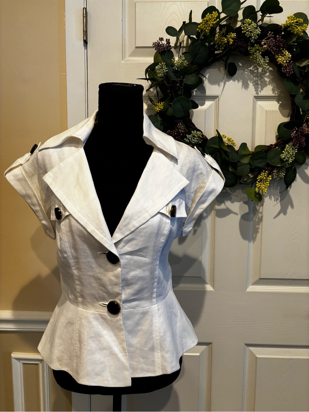 Boston Proper White Tailored Short Sleeve Black Button Linen Peplum Jacket